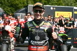 Jonathan Rea, Kawasaki Racing toma la pole position