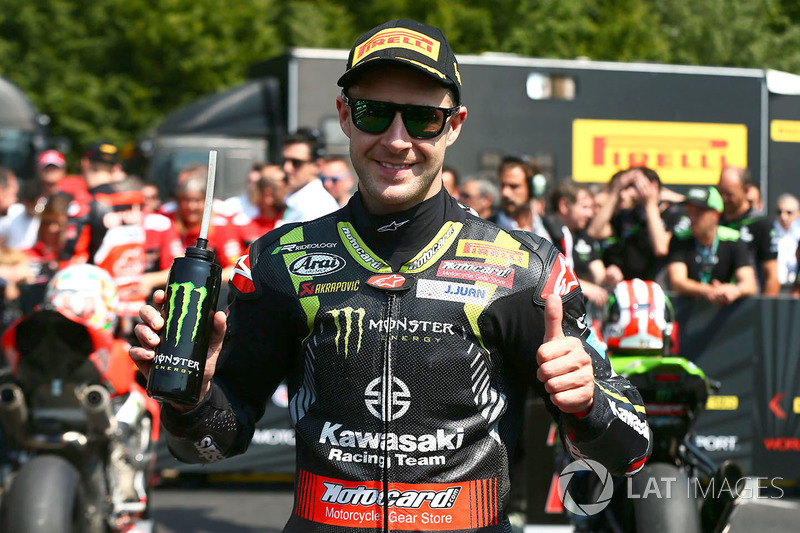 Jonathan Rea, Kawasaki Racing toma la pole position