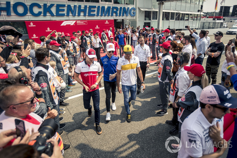 Шарль Леклер, Sauber F1 Team, П'єр Гаслі, Scuderia Toro Rosso, Карлос Сайнс-мол., Renault Sport F1 Team