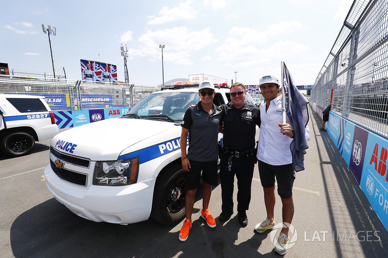 Mitch Evans, Jaguar Racing, Nelson Piquet Jr., Jaguar Racing, with New York City police
