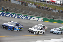Martin Truex Jr., Furniture Row Racing, Toyota Camry Auto-Owners Insurance Erik Jones, Joe Gibbs Racing, Toyota Camry Freightliner