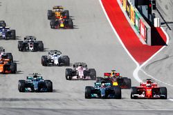 Lewis Hamilton, Mercedes AMG F1 W08, Sebastian Vettel, Ferrari SF70H, battle at the start of the race