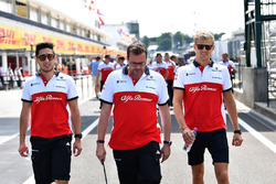 Marcus Ericsson, Sauber walks the track