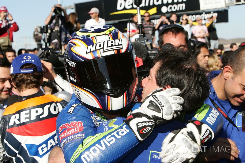 Il vincitore della gara Marco Melandri