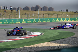 Столкновение: Пьер Гасли и Брендон Хартли, Scuderia Toro Rosso STR13