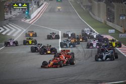 Start: Sebastian Vettel, Ferrari SF71H leads