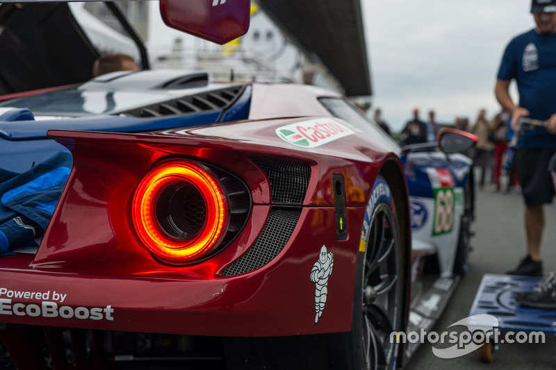 #68 Ford Chip Ganassi Racing Ford GT