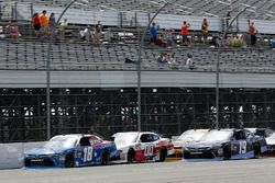 Kyle Busch, Joe Gibbs Racing, Toyota Camry Comcast Salute to Service Juniper Cole Custer, Stewart-Ha