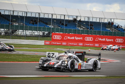 #1 Porsche Team Porsche 919 Hybrid: Timo Bernhard, Mark Webber, Brendon Hartley