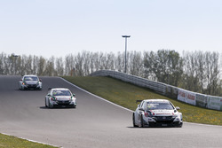 Rob Huff, Honda Racing Team JAS, Honda Civic WTCC; Norbert Michelisz, Honda Racing Team JAS, Honda Civic WTCC; Tiago Monteiro, Honda Racing Team JAS, Honda Civic WTCC
