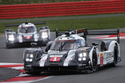 #1 Porsche Team Porsche 919 Hybrid: Timo Bernhard, Mark Webber, Brendon Hartley