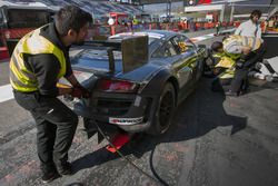 Pit stop, #49 Drivex Audi R8 LMS Ultra: William Paul, Rene Ogrocki, Jose Luis Talermann