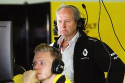 Jérôme Stoll, Président de Renault Sport F1 avec Kevin Magnussen, Renault Sport F1 Team