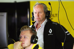 Jérôme Stoll, Président de Renault Sport F1 avec Kevin Magnussen, Renault Sport F1 Team