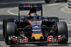 Daniil Kvyat, Scuderia Toro Rosso STR11