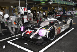 #1 Porsche Team Porsche 919 Hybrid: Timo Bernhard, Mark Webber, Brendon Hartley