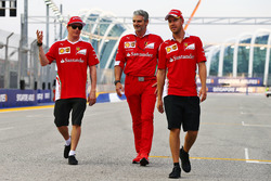 (L to R): Kimi Raikkonen, Ferrari with Maurizio Arrivabene, Ferrari Team Principal and Sebastian Vet
