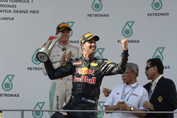 Podium : le vainqueur Daniel Ricciardo, Red Bull Racing