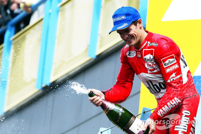 Podium: tercero Carlos Checa, Yamaha Team
