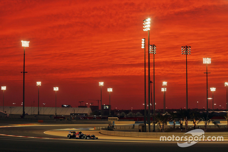 Carlos Sainz Jr., Scuderia Toro Rosso STR11