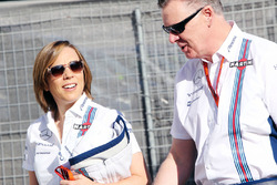 Claire Williams, teambaas Williams, met Mike O'Driscoll, Williams Group CEO