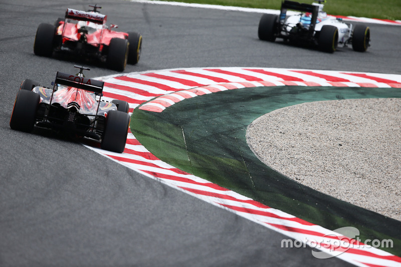 Carlos Sainz Jr., Scuderia Toro Rosso STR11