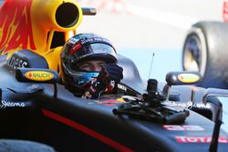 Race winner Max Verstappen, Red Bull Racing RB12 in parc ferme