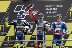 Podium: pemenang Jorge Lorenzo, Yamaha Factory Racing, peringkat kedua Valentino Rossi, Yamaha Facto