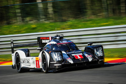 #1 Porsche Team Porsche 919 Hybrid: Timo Bernhard, Mark Webber, Brendon Hartley