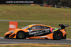#61 SLR TEKNO Autosport McLaren 650S GT3: Nathan Antunes, Elliot Barbour