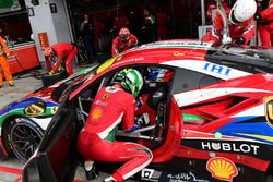 #71 AF Corse Ferrari 488 GTE: Davide Rigon, Sam Bird