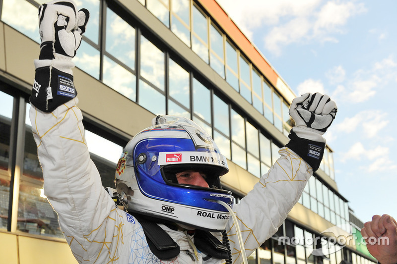 Le vainqueur #50 BMW Team Italia BMW M6 GT3: Alex Zanardi