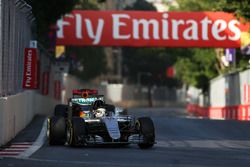 Lewis Hamilton, Mercedes AMG F1 W07 Hybrid