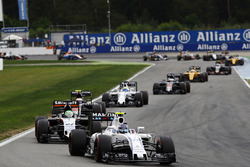 Valtteri Bottas, Williams FW38 leads Nico Hulkenberg, Sahara Force India F1 VJM09