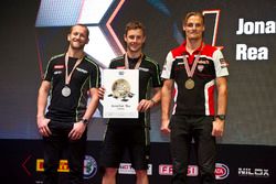 Le Champion du monde Jonathan Rea, Kawasaki Racing avec Tom Sykes, Kawasaki Racing et Chaz Davies, Ducati Team