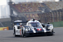 #2 Porsche Team Porsche 919 Hybrid: Romain Dumas, Neel Jani, Marc Lieb