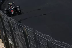 Jenson Button, McLaren MP4-31