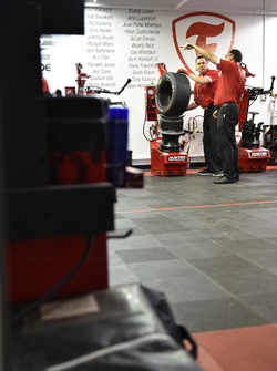 Firestone tires technician