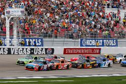 Start: Kyle Busch, Joe Gibbs Racing Toyota führt