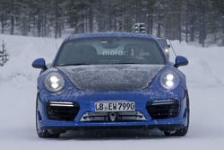 Porsche 911 GT2 spyshot