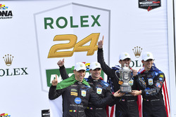 Podium: ganadores, Ricky Taylor, Jordan Taylor, Max Angelelli, Jeff Gordon, Wayne Taylor Racing