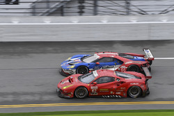 #62 Risi Competizione Ferrari 488 GTE: Toni Vilander, Giancarlo Fisichella, James Calado, #66 Ford Performance Chip Ganassi Racing Ford GT: Joey Hand, Dirk Müller, Sébastien Bourdais