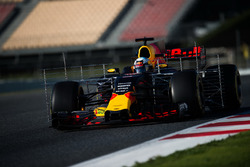 Daniel Ricciardo, Red Bull Racing RB13 running sensor equipment