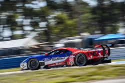 #68 Chip Ganassi Racing Ford GT: Billy Johnson, Stefan Mücke, Olivier Pla