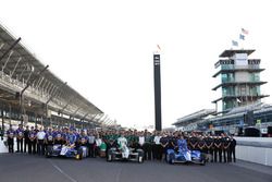 The front row of Alexander Rossi, Herta - Andretti Autosport Honda, Ed Carpenter, Ed Carpenter Racing Chevrolet, Scott Dixon, Chip Ganassi Racing Honda