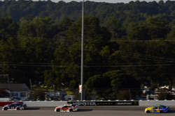 Clint Bowyer, Stewart-Haas Racing Ford, Matt Kenseth, Joe Gibbs Racing Toyota, Austin Dillon, Richard Childress Racing Chevrolet
