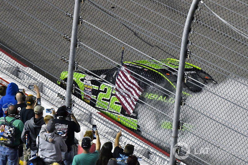 Ganador de la carrera Brad Keselowski, Team Penske Ford