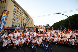 Stéphane Peterhansel, Jean-Paul Cottret, Sébastien Loeb, Daniel Elena, Cyril Despres, David Castera, Bruno Famin, Peugeot Sport celebrate with the team