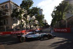 Lewis Hamilton, Mercedes-Benz F1 W08 runs wide