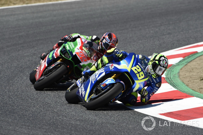 <img src="http://cdn-1.motorsport.com/static/custom/car-thumbs/MOTOGP_2017/BIKES/Suzuki.png" width="80" /> Team Suzuki Ecstar